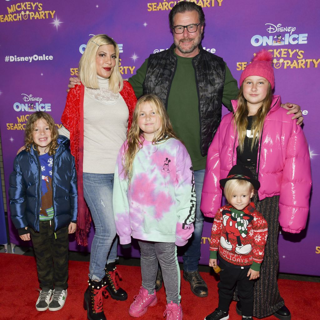 Tori Spelling und Dean McDermott mit ihren Kindern bei "Disney On Ice", 2019