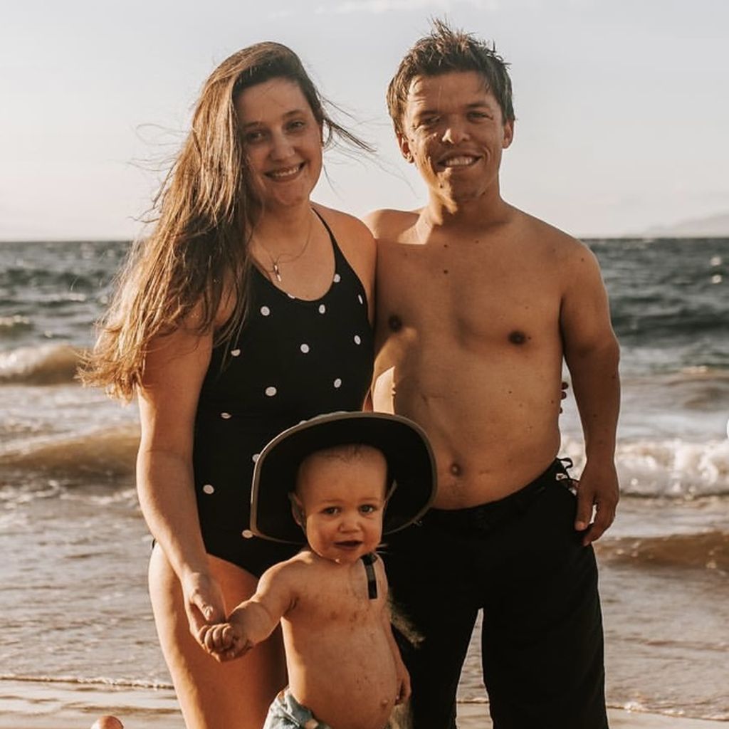 Tori und Zach Roloff mit einem ihrer Kinder
