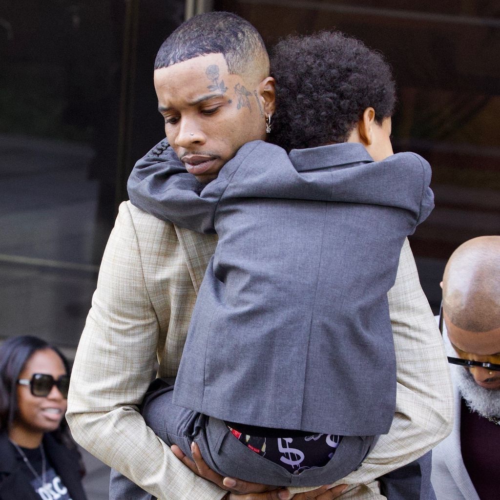 Tory Lanez kommt mit Sohn beim Gericht an, Dezember 2022