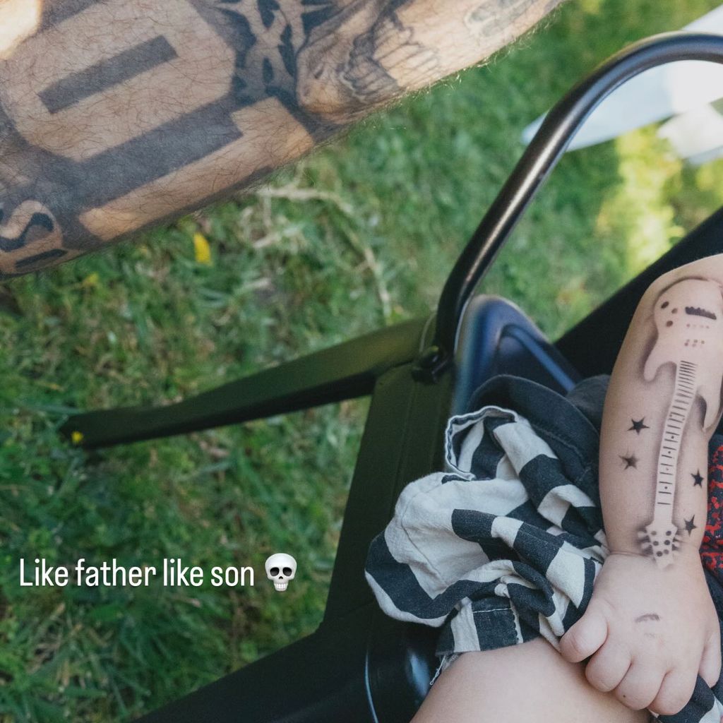Travis Barker und sein Sohn Rocky im Tattoo-Partnerlook