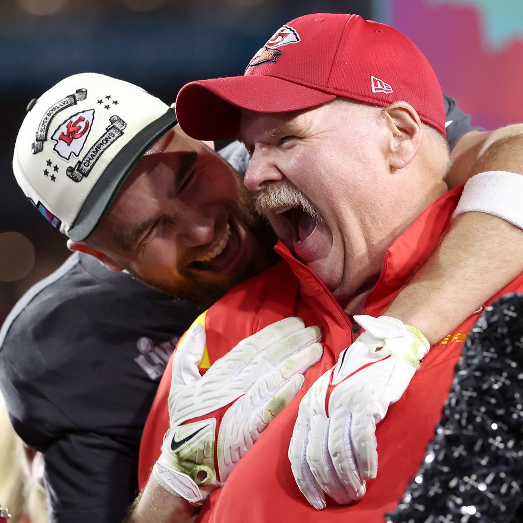 NFL-Star Travis Kelce und Coach Andy Reid, Februar 2023