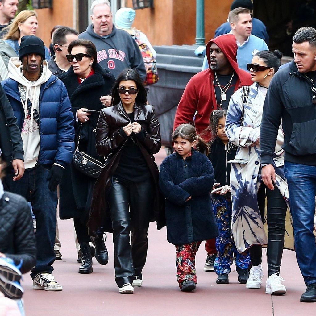 Travis Scott, Kris Jenner, Kourtney Kardashian, Penelope Disick, Corey Gamble, North West und Kylie
