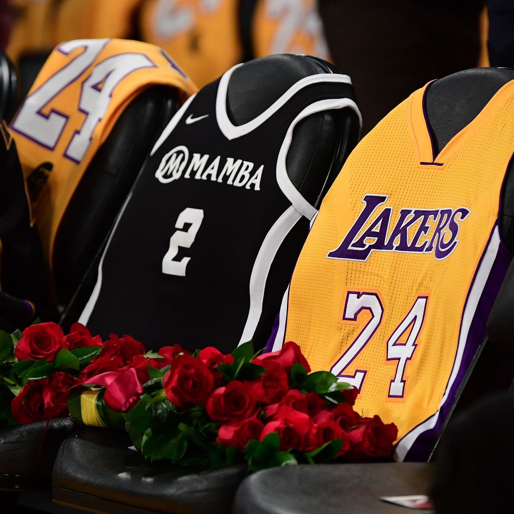 Trikots von Gianna und Kobe Bryant