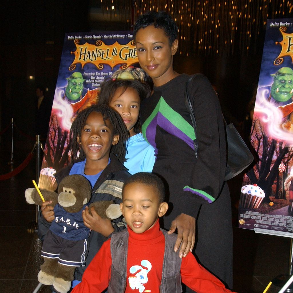 Schauspielerin Trina McGee und ihre drei Kids, im Jahr 2002