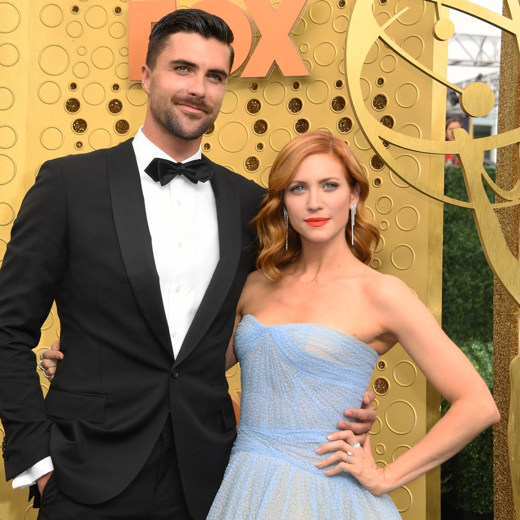 Tyler Stanaland und Brittany Snow bei den Emmy Awards 2019