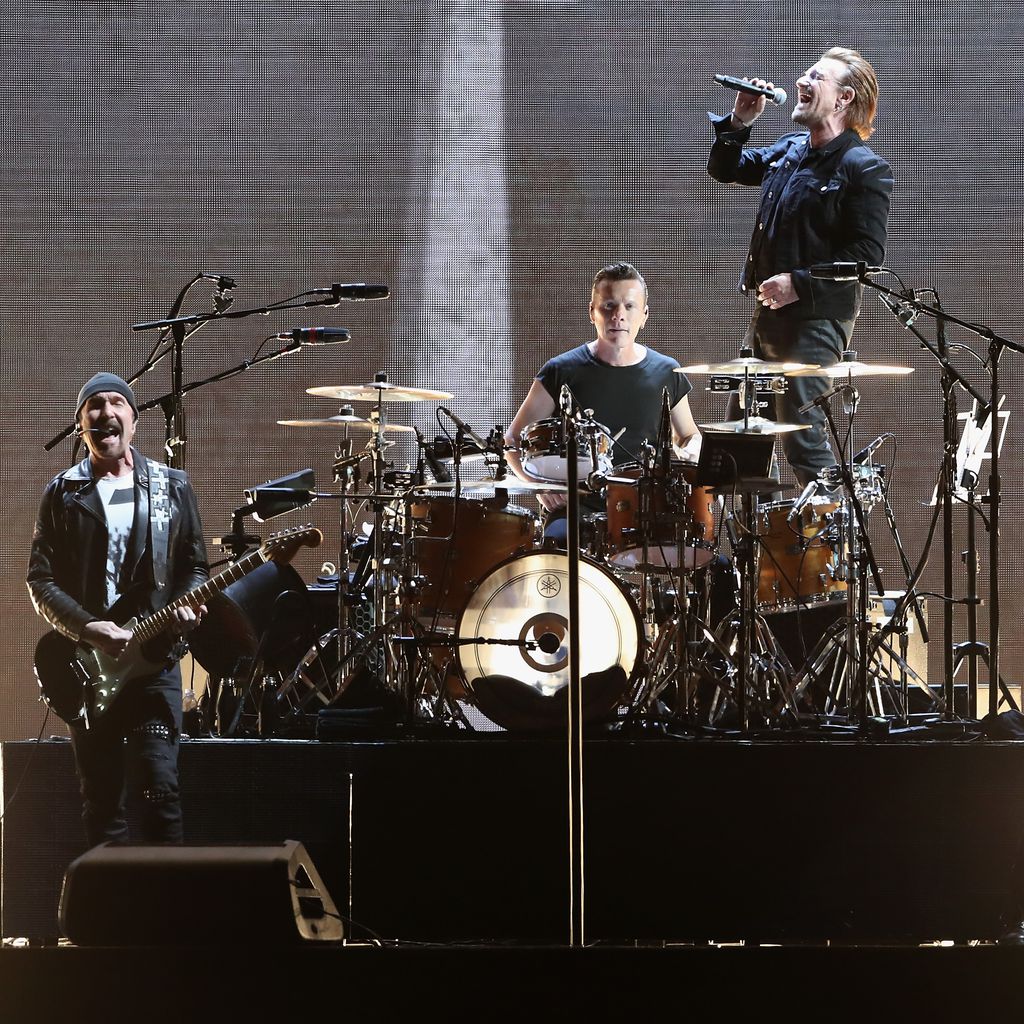 U2 bei einem Konzert in Arizona