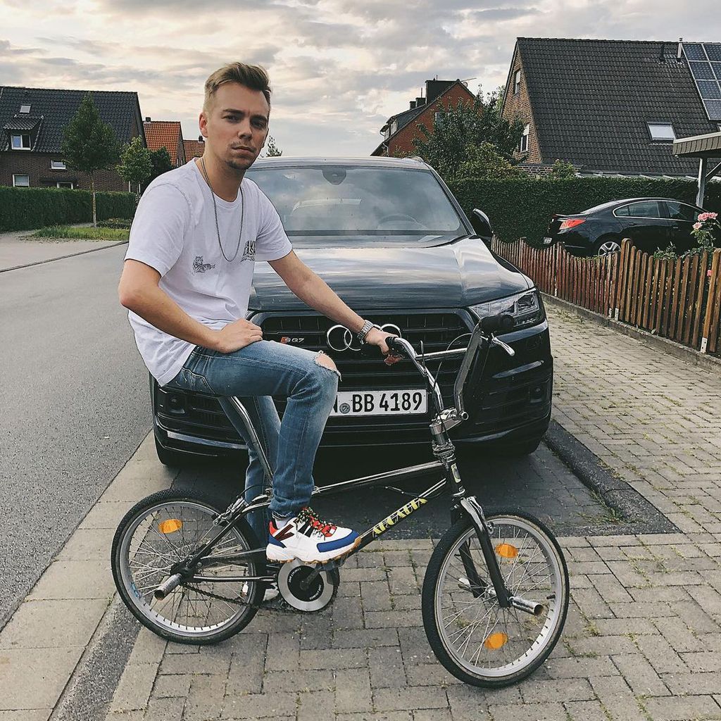 Udo Bönstrup, Entertainer