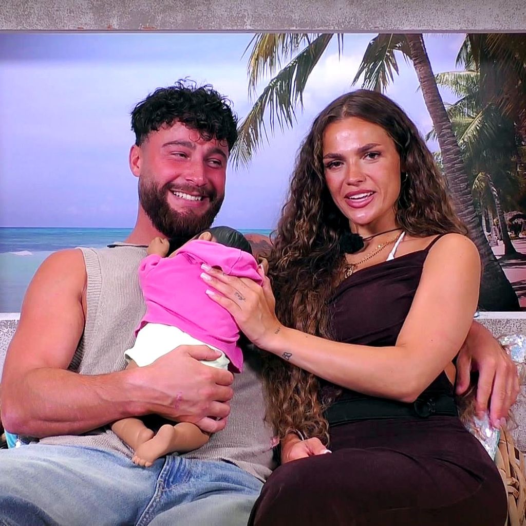Umut Tekin und Jeje Lopes bei "Love Island VIP"