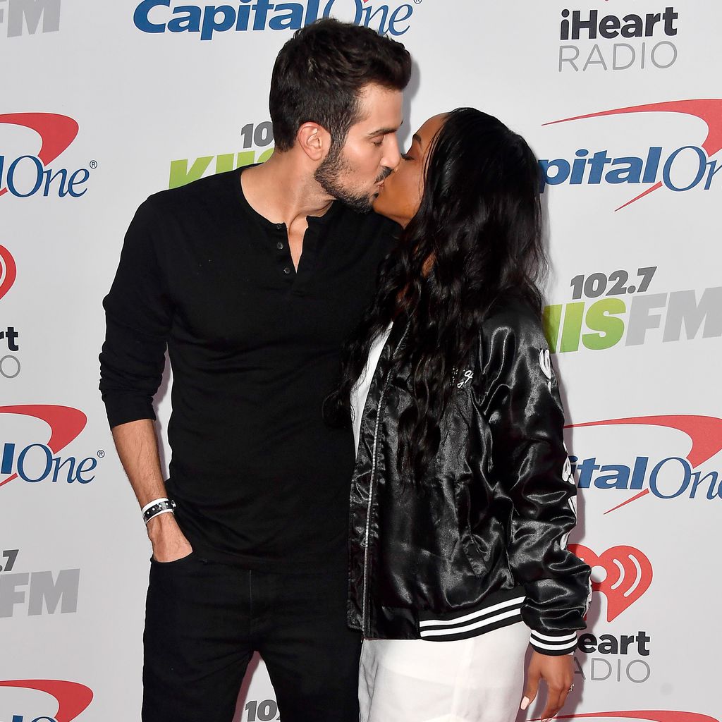 Bryan Abasolo und Rachel Lindsay auf dem 102.7 KIIS FM's Jingle Ball 2017 in Kalifornien