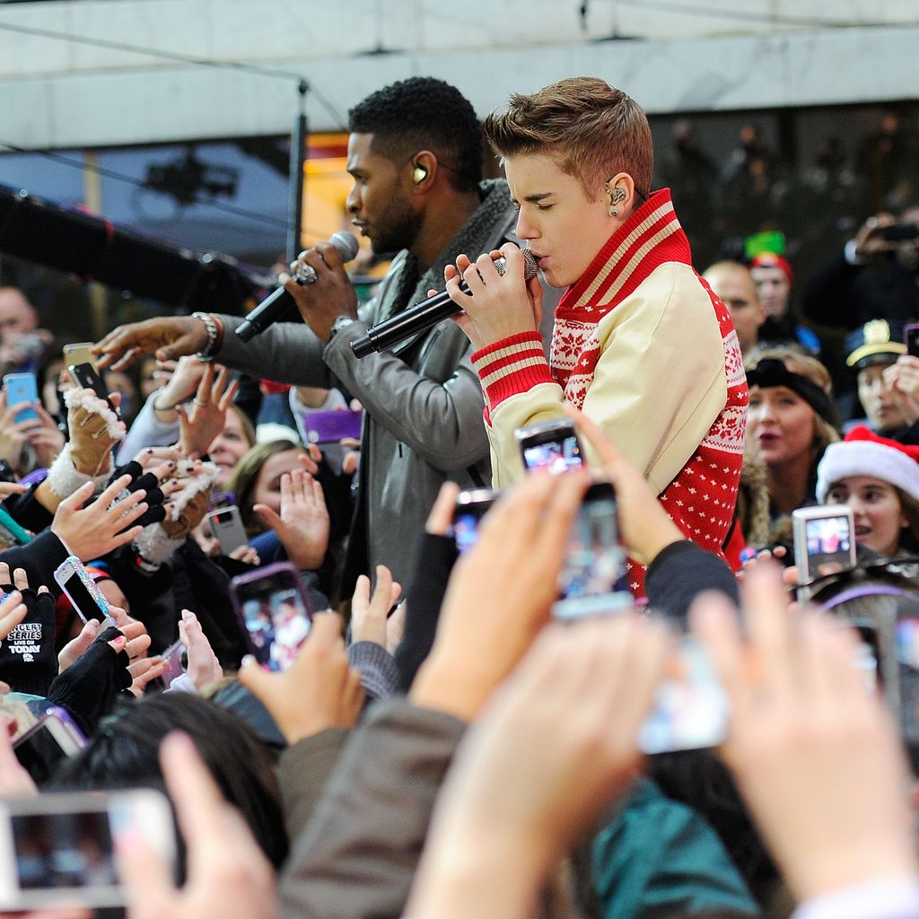 Usher und Justin Bieber bei Konzert