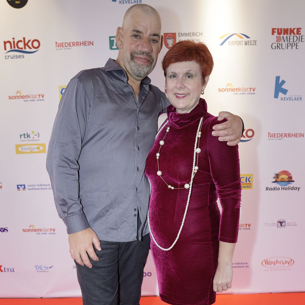 Uwe und Iris Abel bei der Verleihung der Goldenen Sonne im August 2021