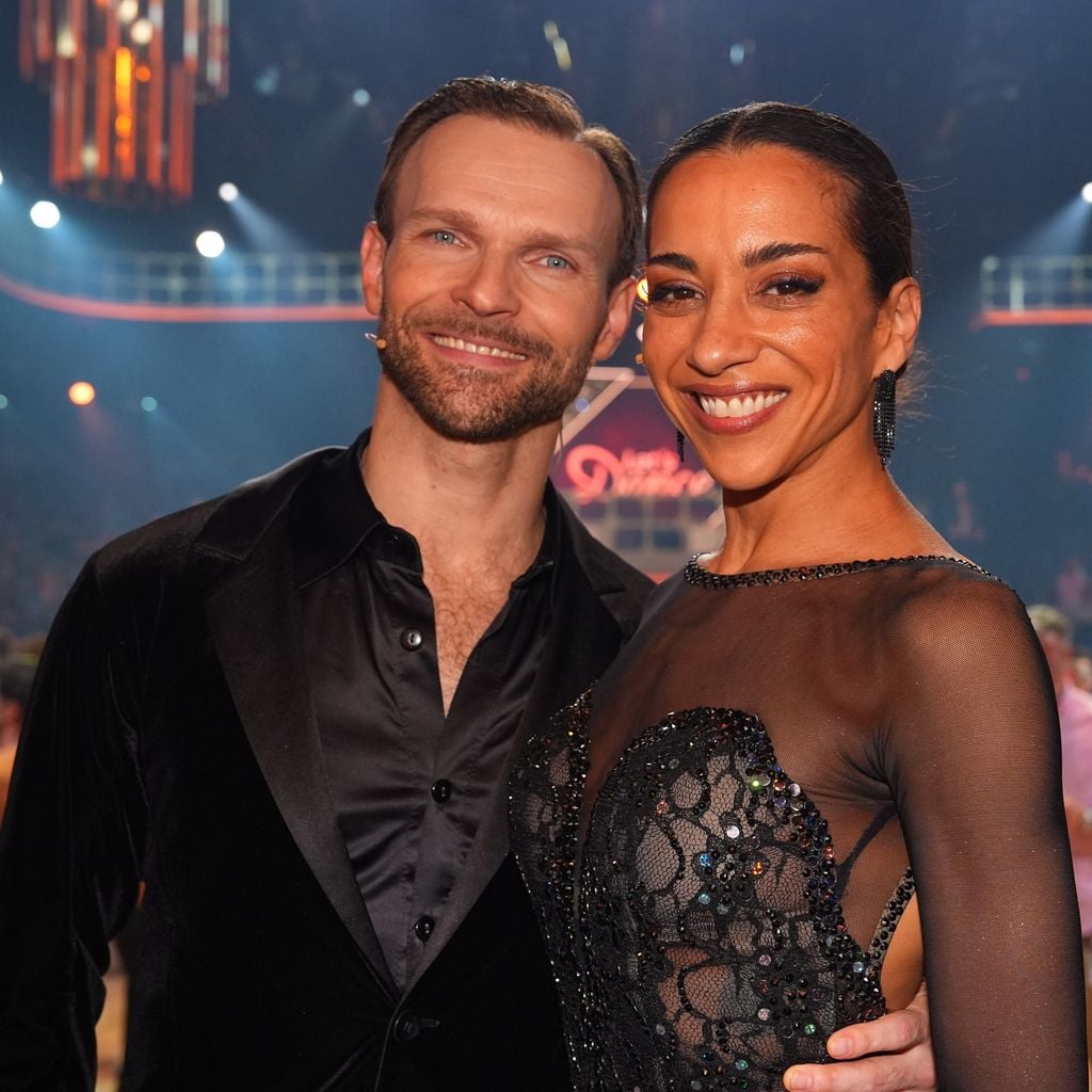 Vadim Garbuzov und Nadja Benaissa bei "Let's Dance" 2026