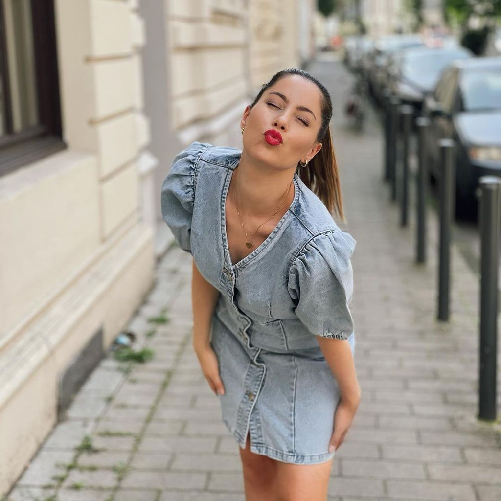 Schauspielerin Valea Scalabrino