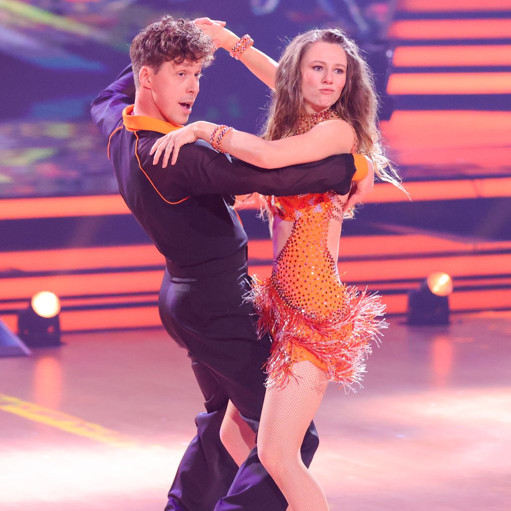 Valentin Lusin und Ann-Kathrin Bendixen bei "Let's Dance"