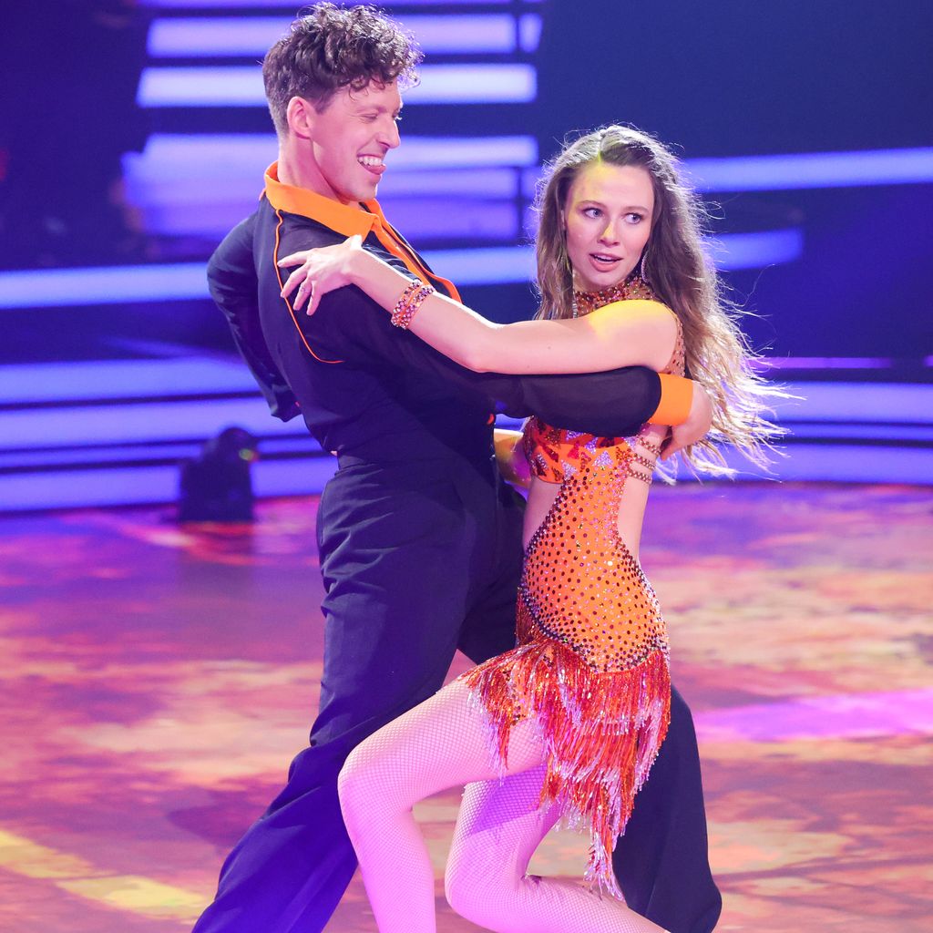 Valentin Lusin und Ann-Kathrin Bendixen bei "Let's Dance"