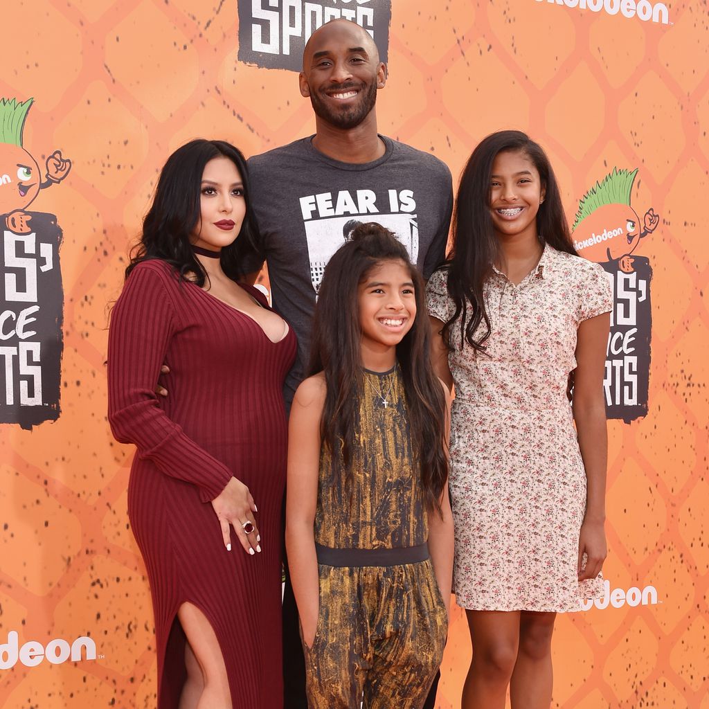 Vanessa Bryant mit ihrem Mann Kobe und den Töchtern Gianna und Natalia, Juli 2016