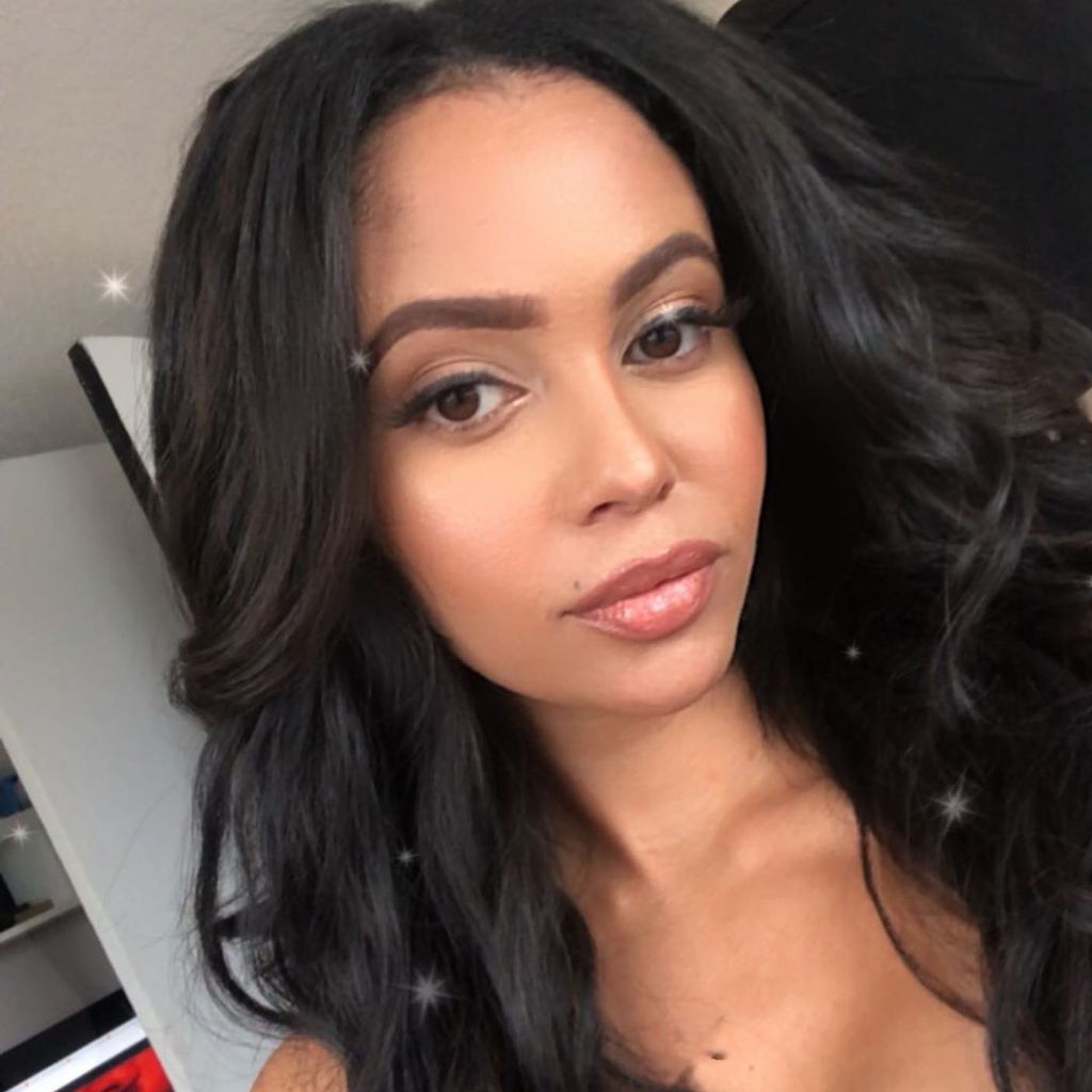Vanessa Morgan, Schauspielerin