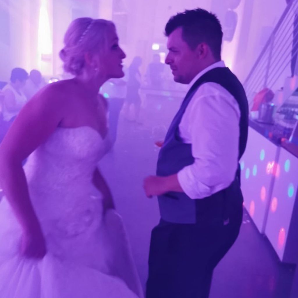 Die "Hochzeit auf den ersten Blick"-Stars Peter und Vanessa an ihrer Hochzeit, 2019
