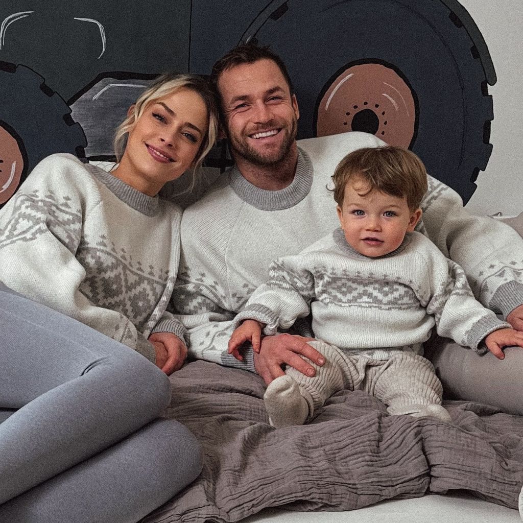 Vanessa und Philipp Stehler mit ihrem Sohn