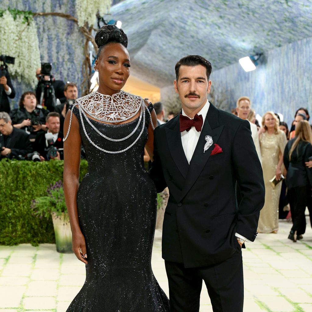 Venus Williams und Andrea Preti bei der Met Gala 2026 im Metropolitan Museum of Art in New York