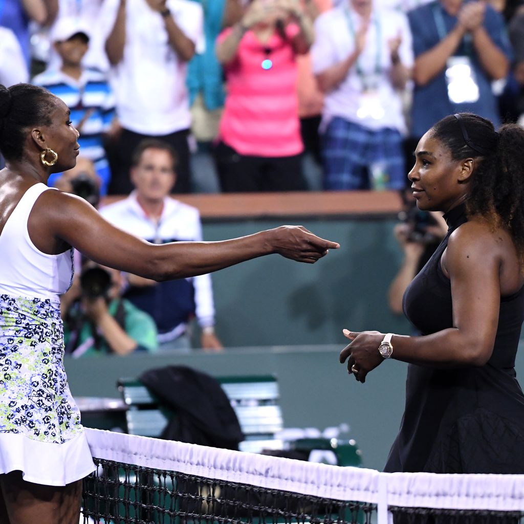 Venus und Serena Williams bei einem Tennis-Match im März 2018
