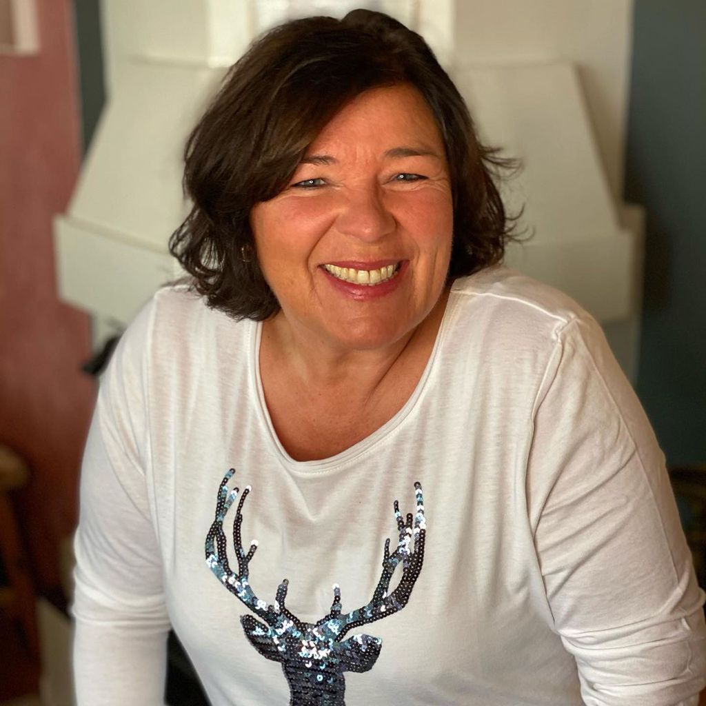 Vera Int-Veen, Moderatorin