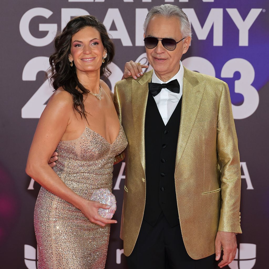 Veronica Berti and Andrea Bocelli bei den 24. Annual Latin Grammy Awards, 2023
