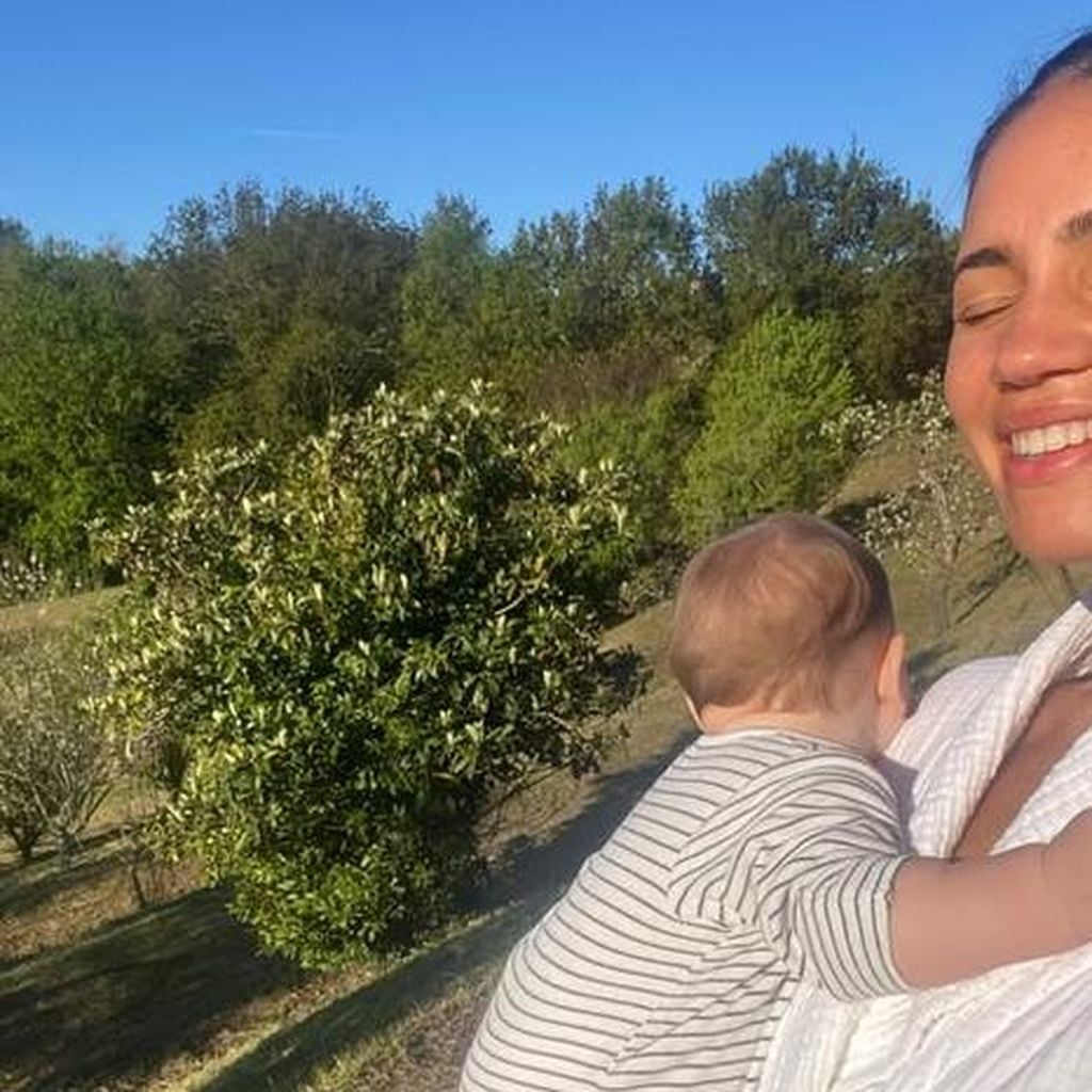 Vick Hope postet Einblick in ihren Morgen mit Baby, April 2026 Screenshot.