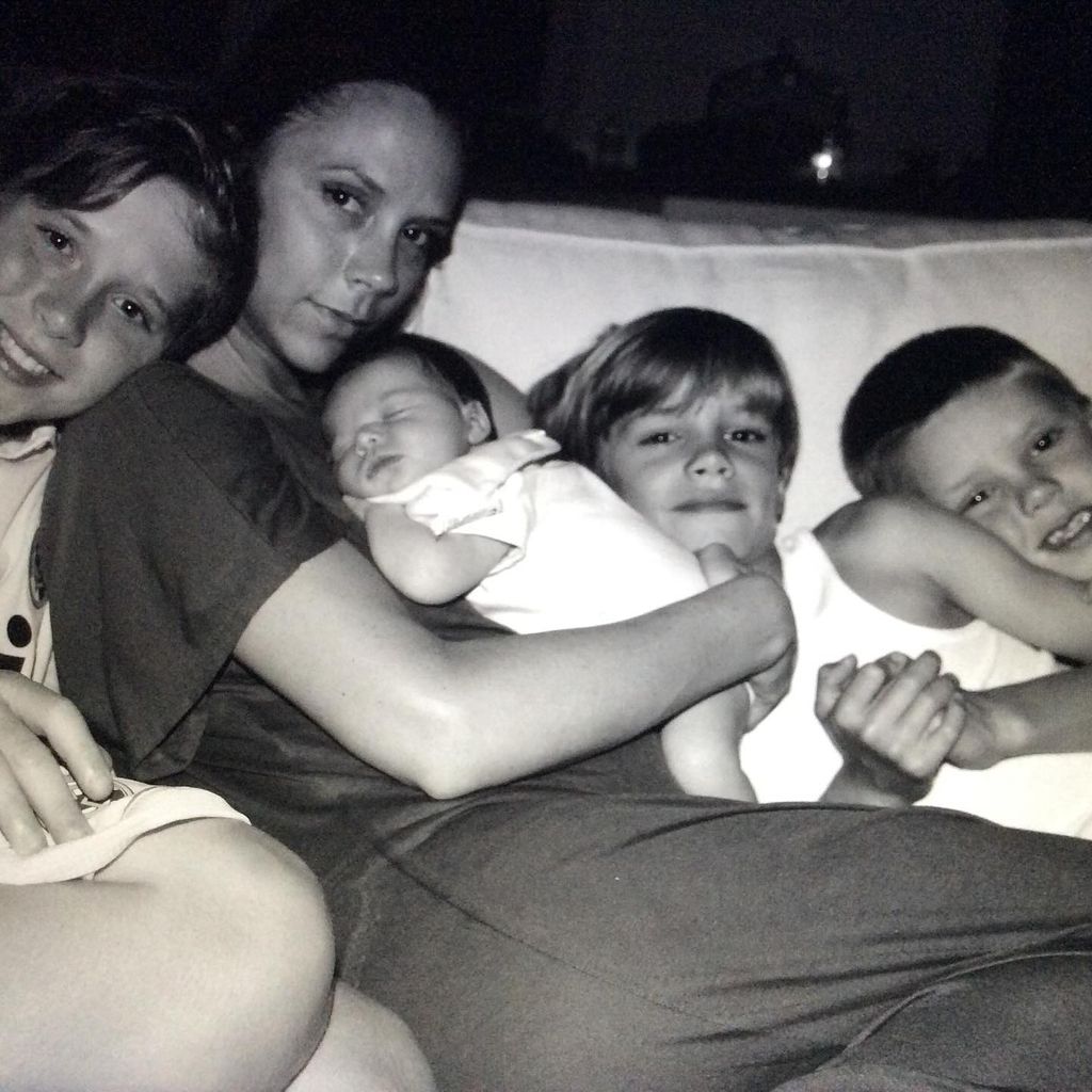 Designerin Victoria Beckham mit ihren vier Kindern