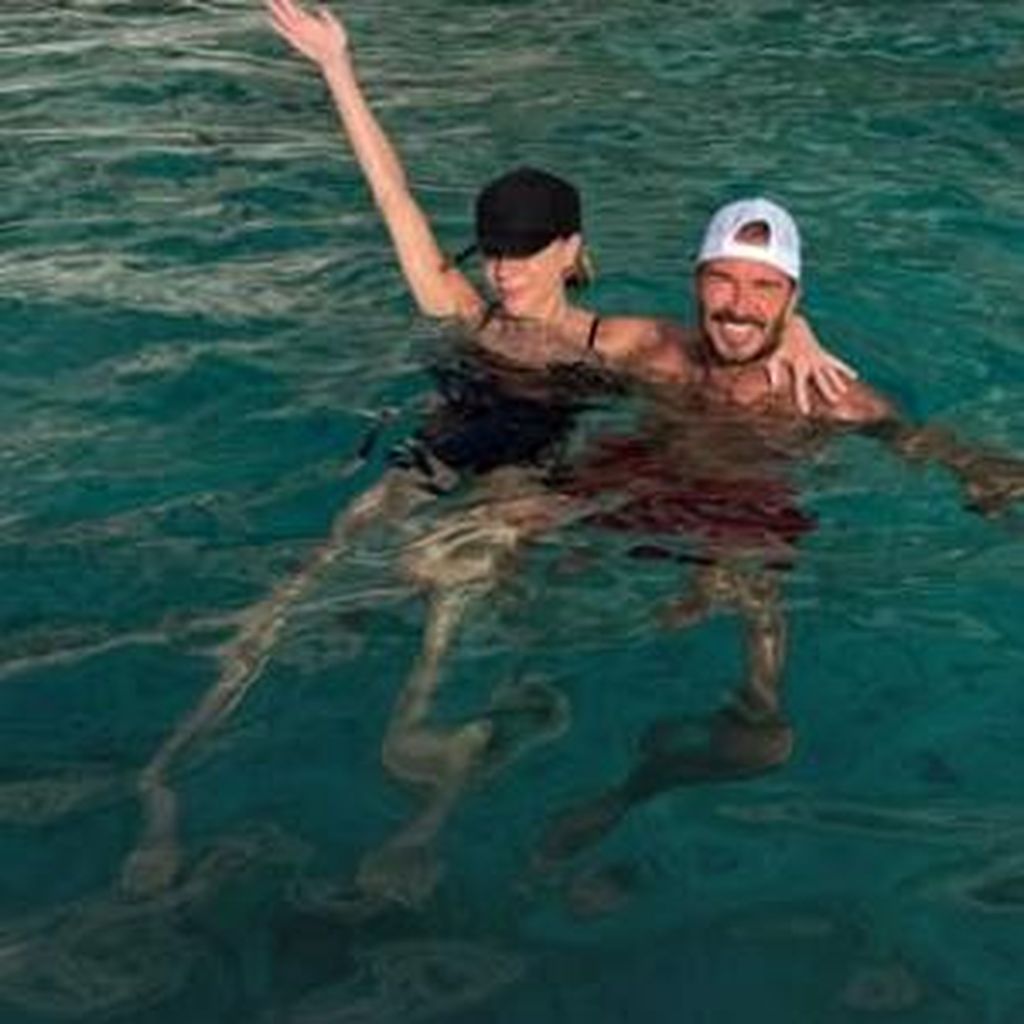 Victoria Beckham und David Beckham gemeinsam im Urlaub.