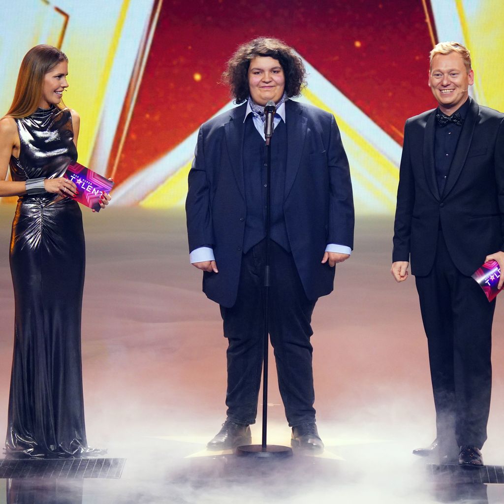 Victoria Swarovski, Alexander Doghmani und Knossi