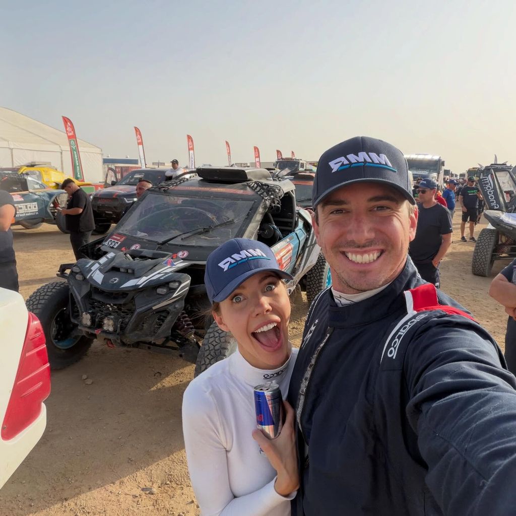 Victoria Swarovski und Mark Mateschitz bei der Rallye Dakar in Saudi-Arabien