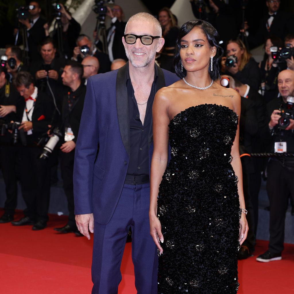 Schauspieler Vincent Cassel mit Model Narah Baptista