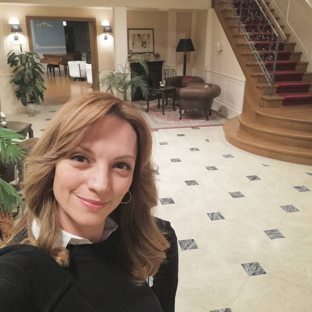 Viola Wedekind am Set von "Sturm der Liebe"