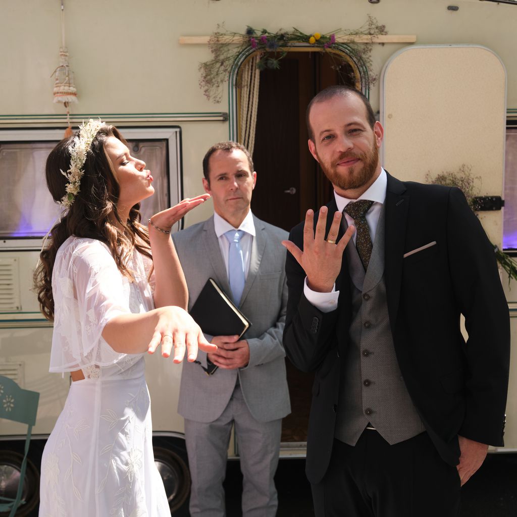 Vivien (Sharon Berlinghoff) und Tobias (Patrick Müller) bei "Unter uns"