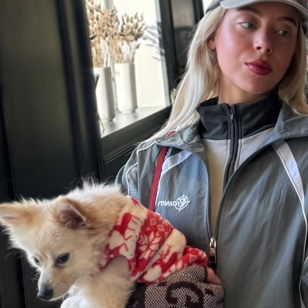 Walentina Doronina mit Hund Coco