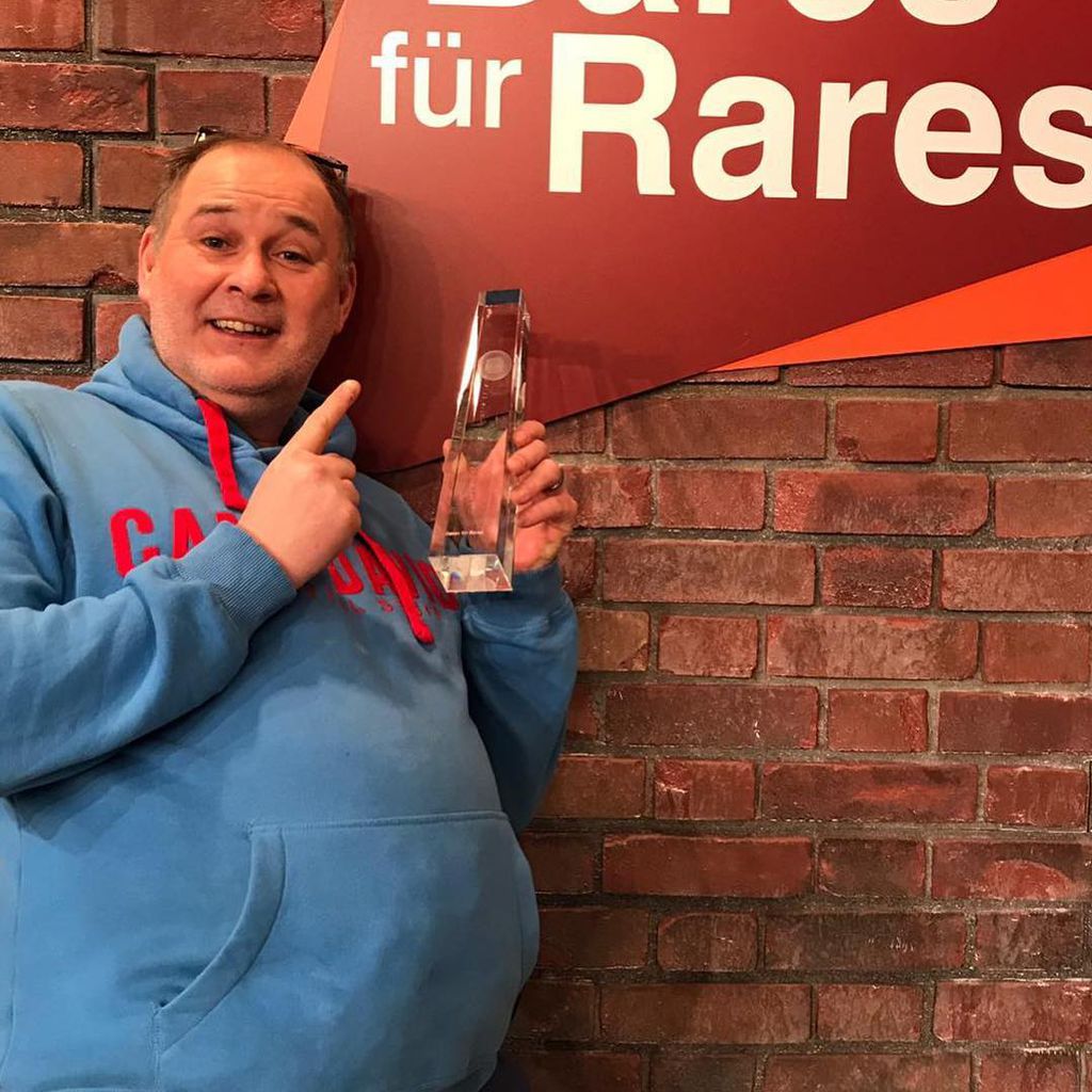 Walter Lehnertz mit dem Deutschen Fernsehpreis für "Bares für Rares"