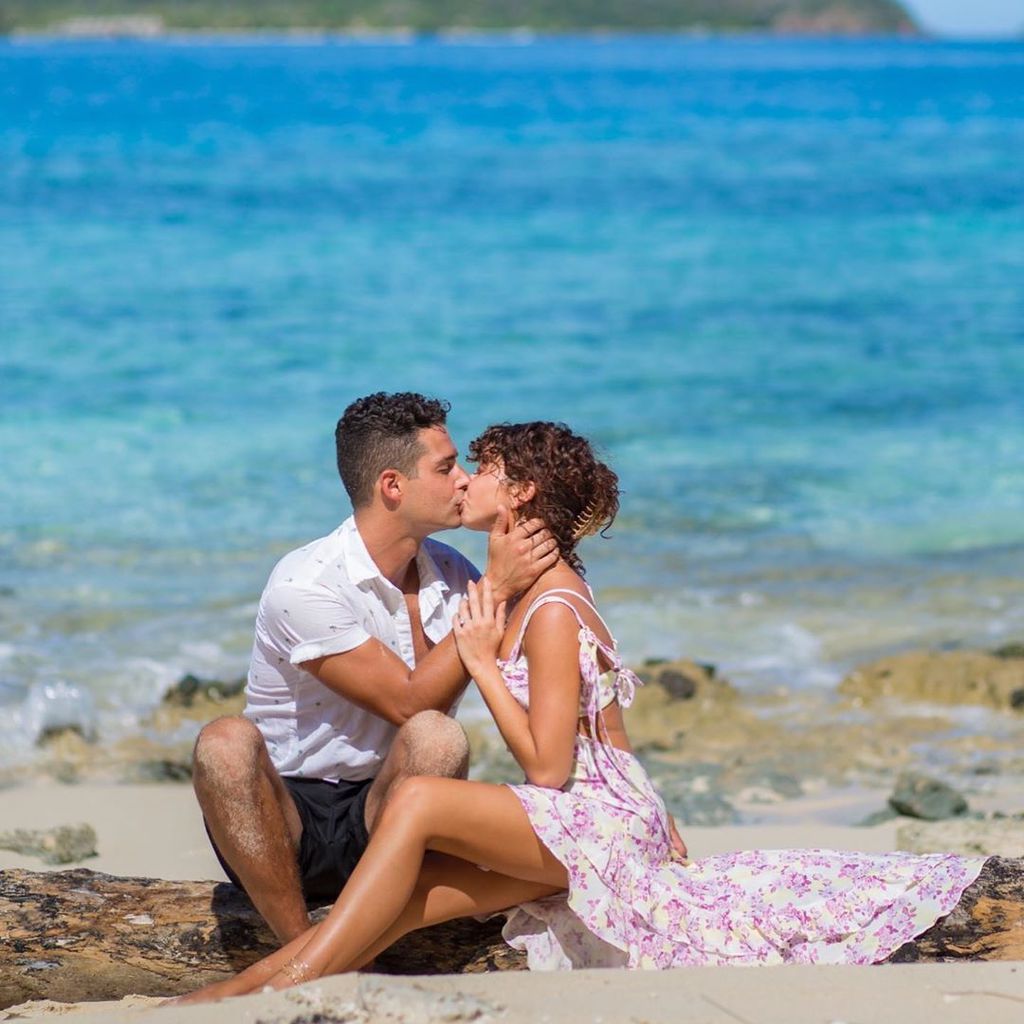 Wells Adams und Sarah Hyland