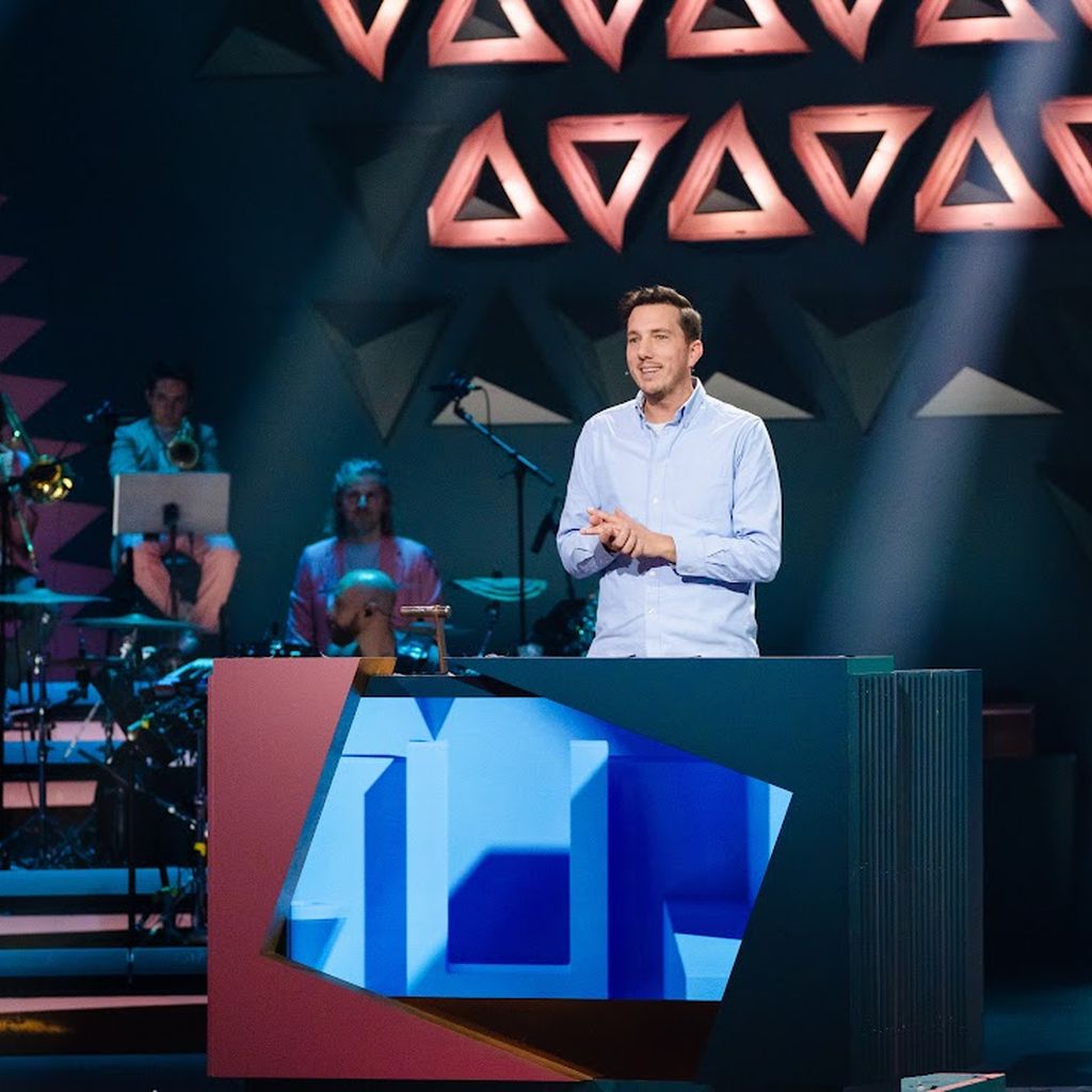"Wer stiehlt mir die Show?"-Kandidat Svenrik im Rahmen der Show