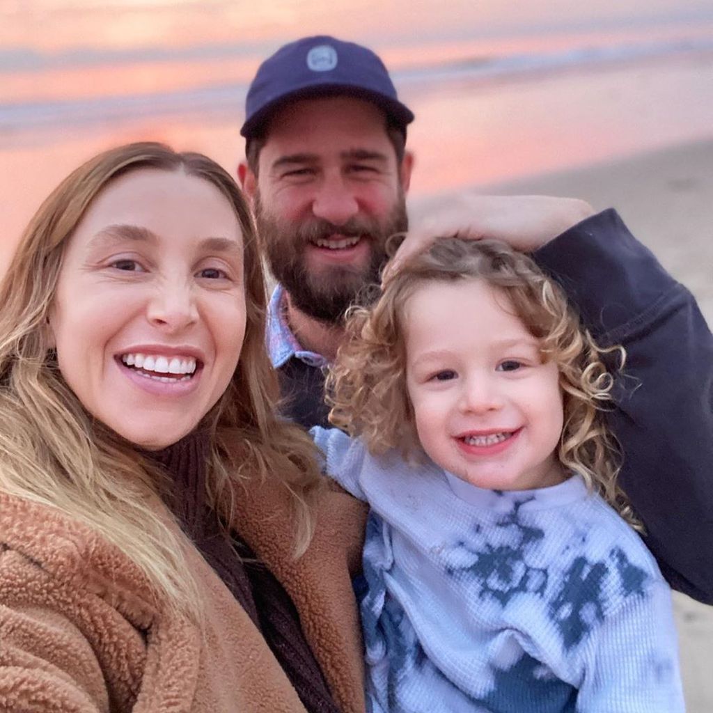 Whitney Port mit ihrem Mann Tim und Sohn Sonny
