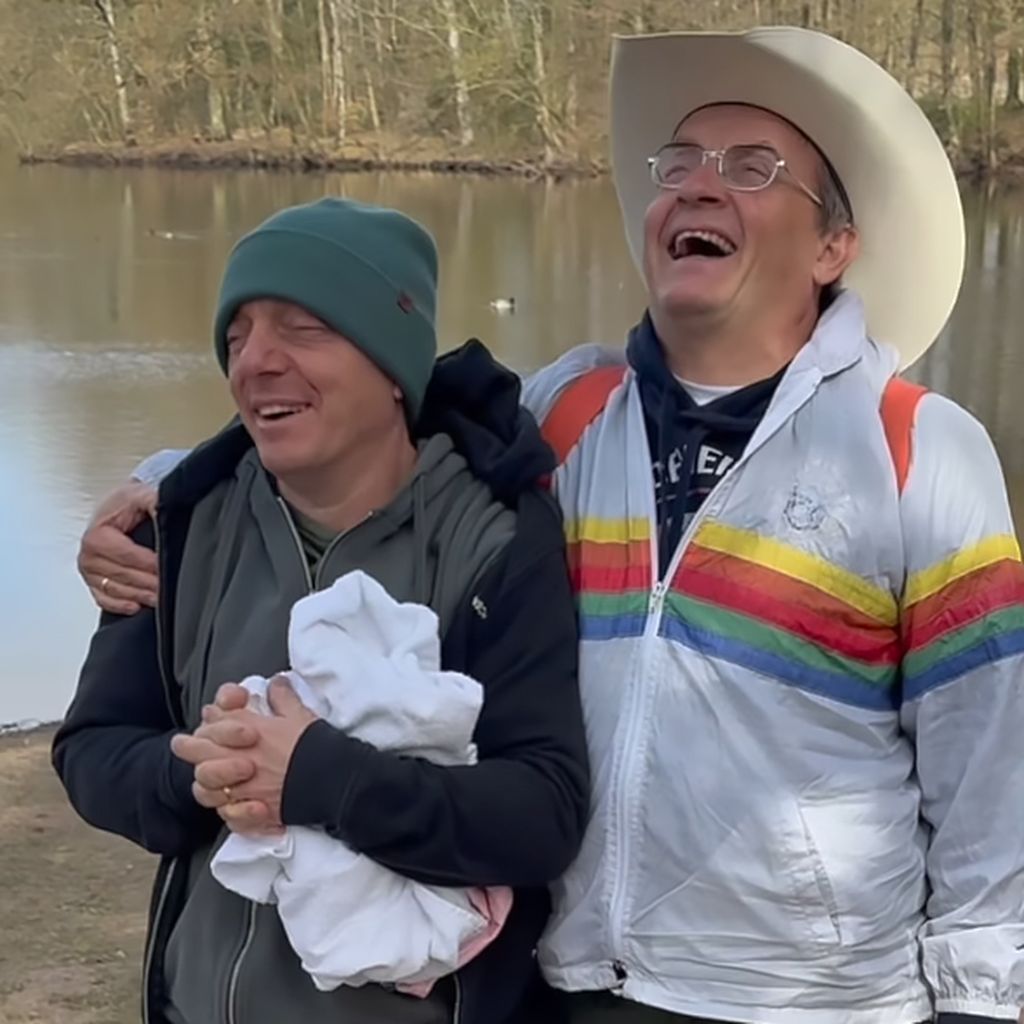 Wigald Boning und Bernhard Hoëcker im April 2025 in Elmshorn