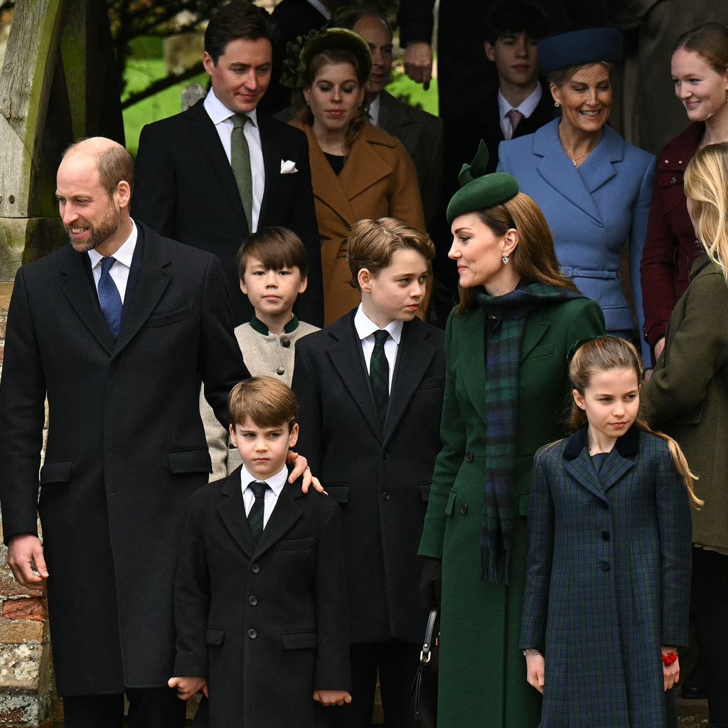 Nach dem Weihnachtsgottesdienst in Sandringham: die walisische Königsfamilie mit William, Catherine, George, Charlotte und Louis, 2024