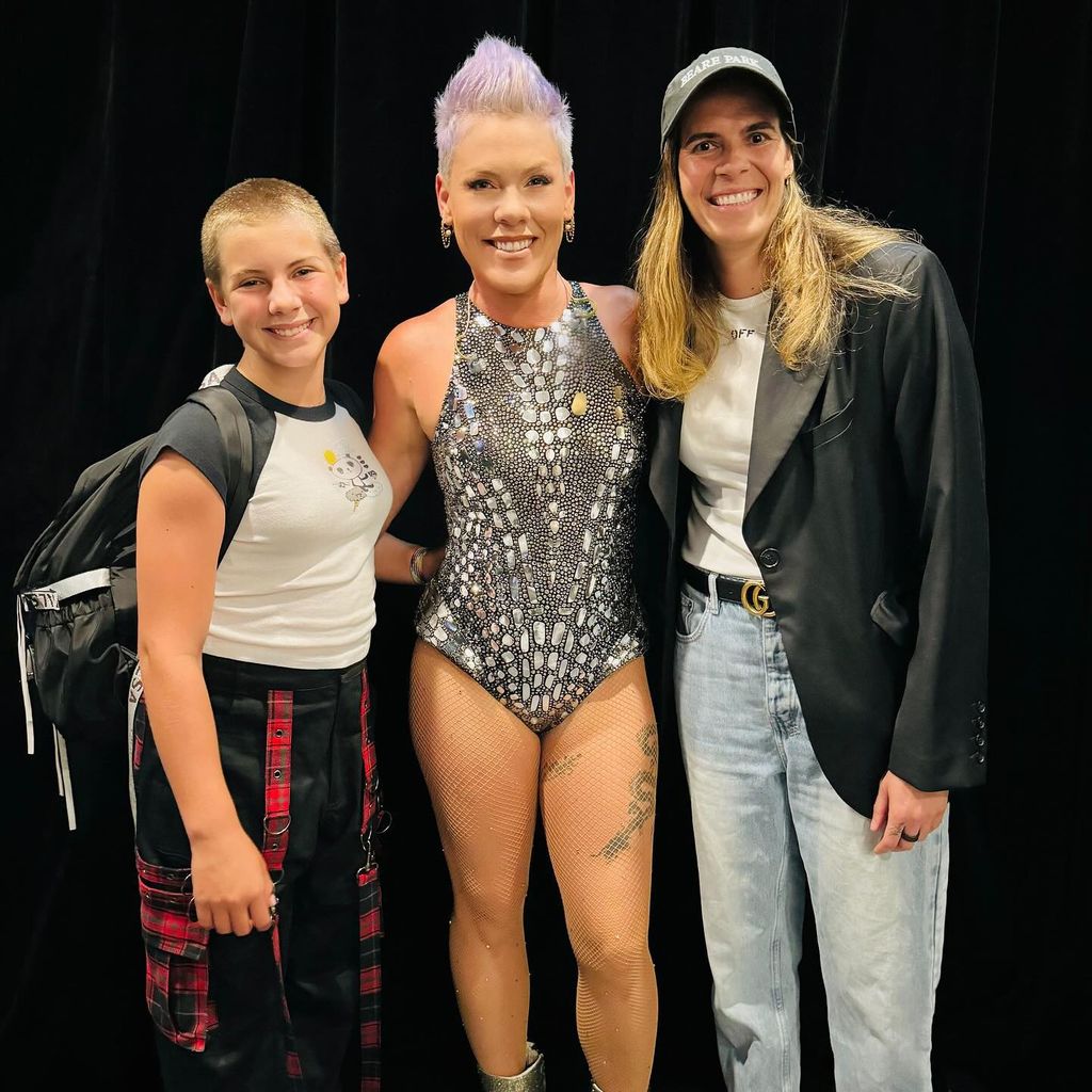 Willow Sage Hart, Pink und Lydia Williams in Australien