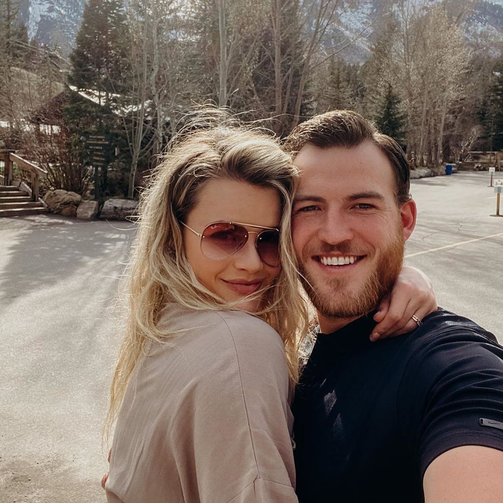 Witney Carson mit ihrem Mann Carson, April 2020