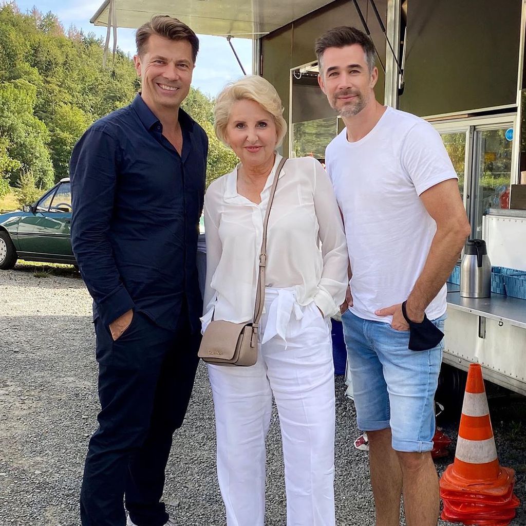 Wolfram Grandezka, Gabriele Metzger und Jo Weil am Set von "Verbotene Liebe"