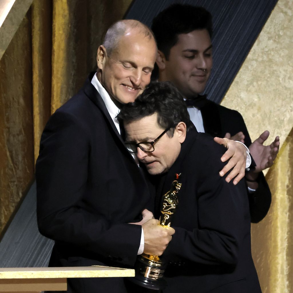 Woody Harrelson und Michael J. Fox beim Jean Hersholt Humanitarian Award 2022