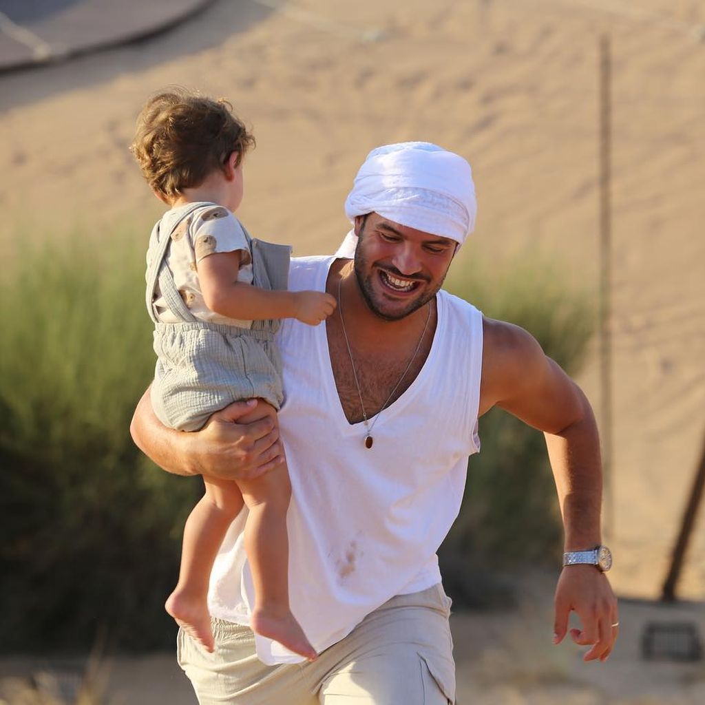 Yasin Cilingir mit seinem Sohn im Dezember 2022