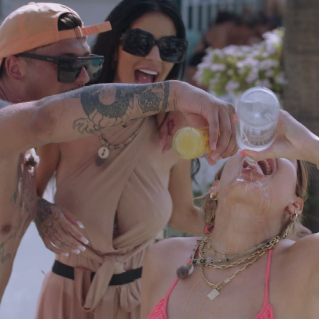 Yasin, Mia und Gina bei "Reality Shore" 2021