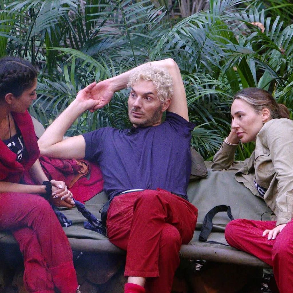 Yeliz Koc, Sam Dylan und Alessia Herren im Dschungelcamp 2025