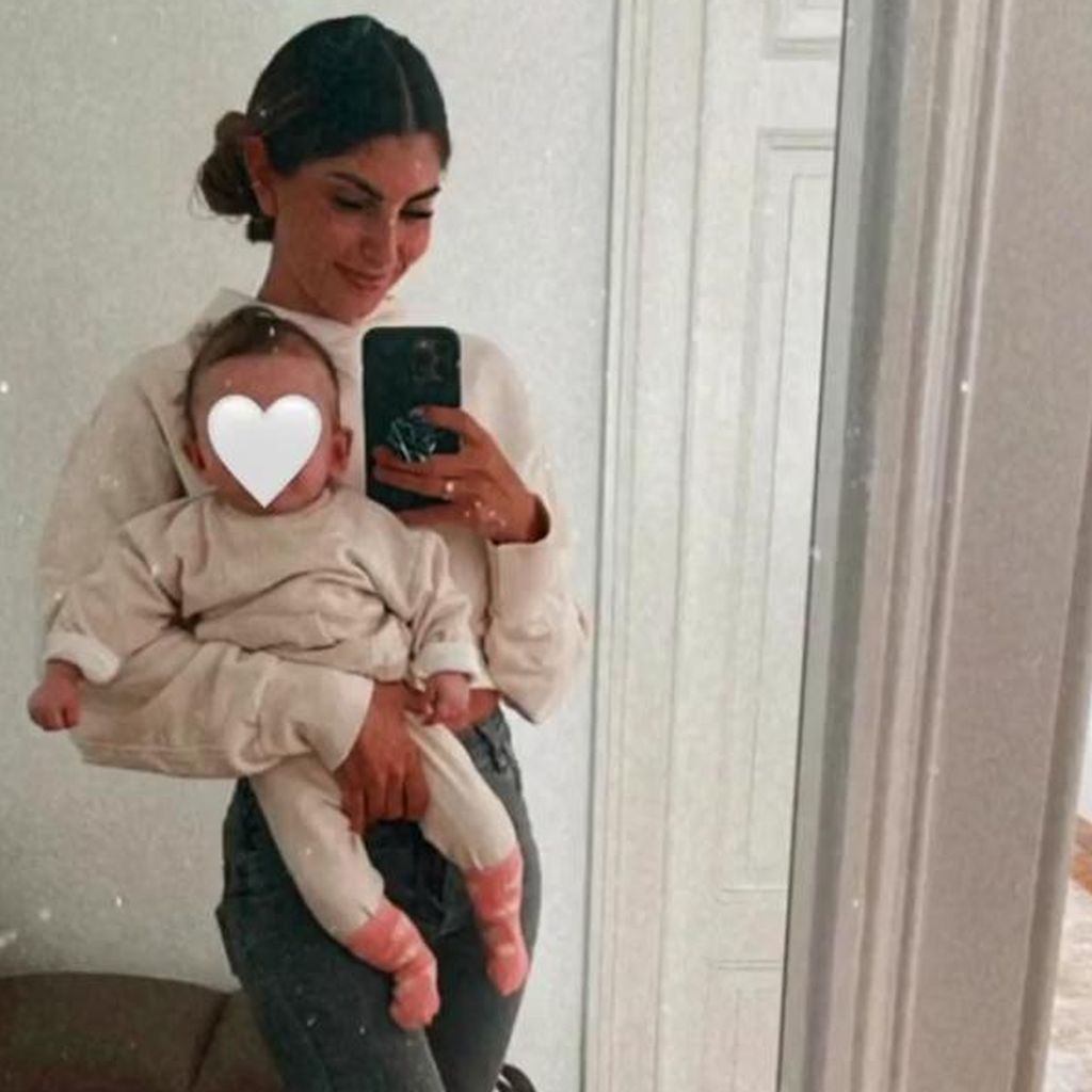 Yeliz Koc und ihre Tochter Snow Elanie